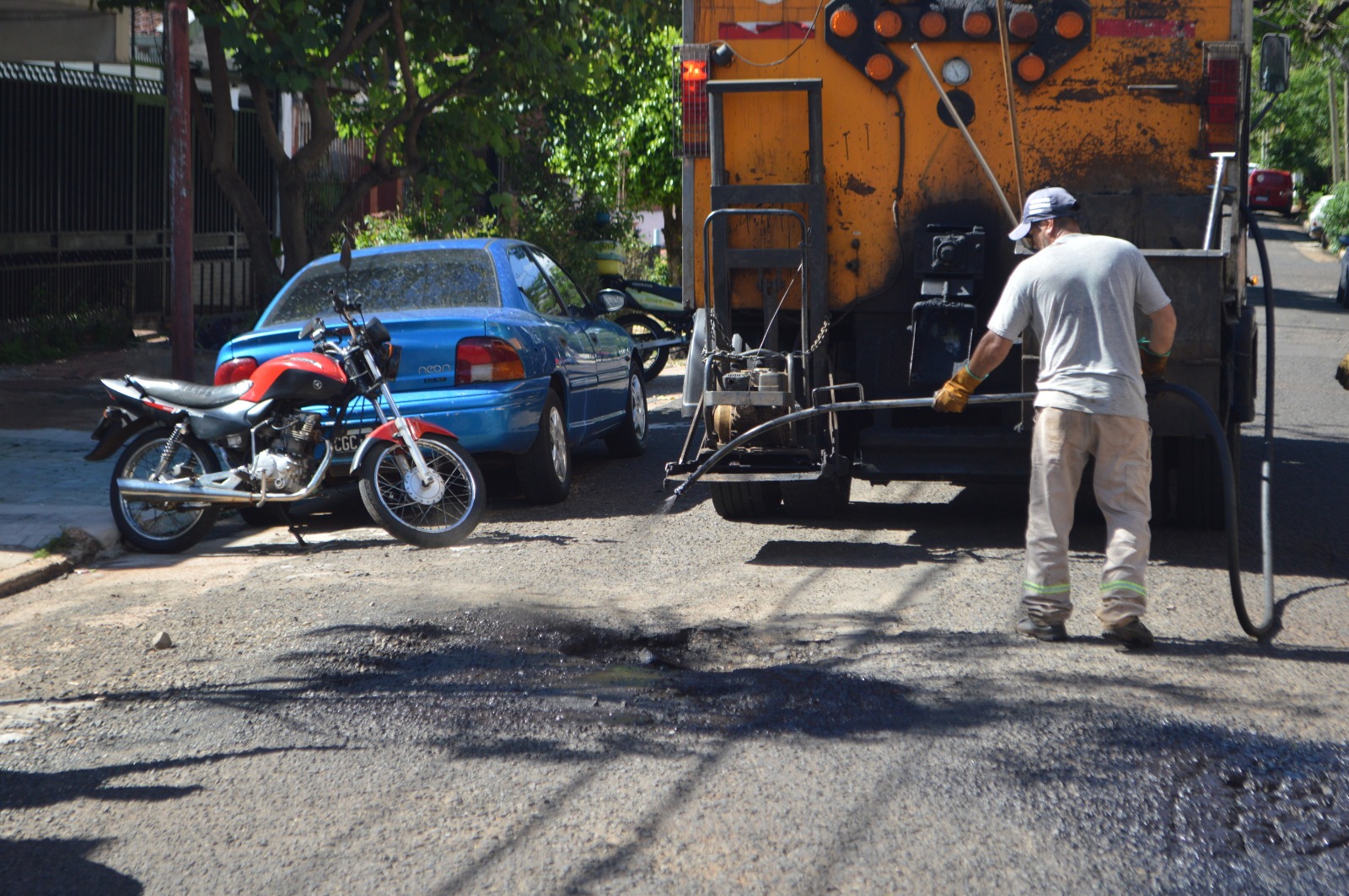 <p>La Municipalidad avanza con operativos de bacheo y mantenimiento integral en Villa Sarita</p>